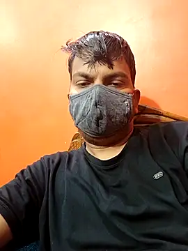 Snapshot of ranirahul144 chatting on February 25, 8:18 pm ranirahul144 online show from February 25, 8:18 pm