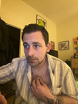 Snapshot of defbond420 chatting on January 23, 9:50 pm defbond420 online show from January 23, 9:50 pm