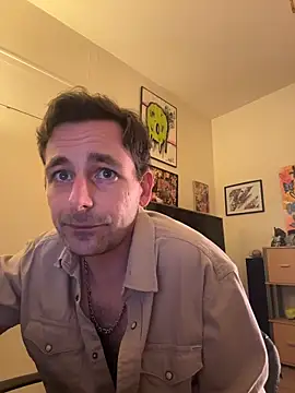 defbond420 online show from November 15, 9:43 pm