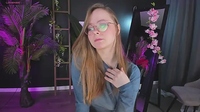 CassieCool online show from January 26, 8:45 pm