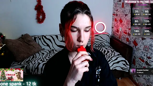 Snapshot of Miya_Wey_ chatting on January 6, 3:29 pm Miya Wey online show from January 6, 3:29 pm