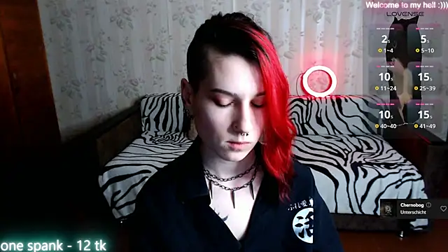 Snapshot of Miya_Wey_ chatting on February 14, 3:05 pm Miya Wey online show from February 14, 3:05 pm