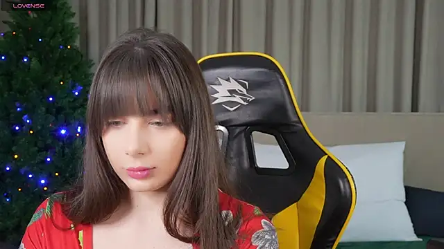 Snapshot of Alisa054 chatting on December 8, 4:18 pm Alisa054 online show from December 8, 4:18 pm