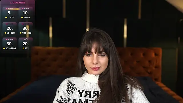 Snapshot of Alisa054 chatting on December 11, 11:00 pm Alisa054 online show from December 11, 11:00 pm