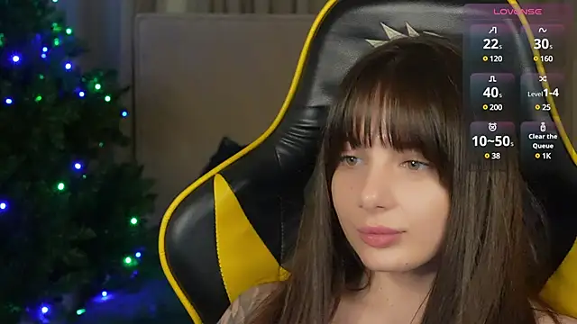 Snapshot of Alisa054 chatting on December 15, 7:21 pm Alisa054 online show from December 15, 7:21 pm