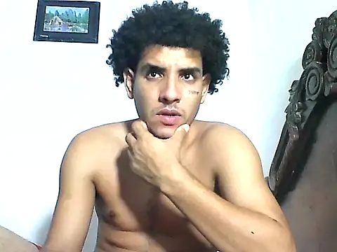 Snapshot of maick5- chatting on October 9, 4:32 am maick5- online show from October 9, 4:32 am