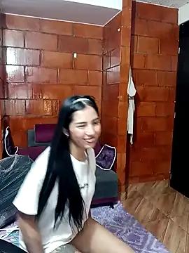 Snapshot of Raven__purple chatting on January 29, 1:16 am Raven purple online show from January 29, 1:16 am