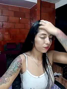 Snapshot of Raven__purple chatting on January 29, 4:26 am Raven purple online show from January 29, 4:26 am