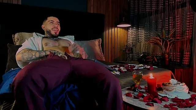 LeoSalvatore  online show from February 15, 3:52 am