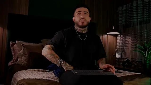 LeoSalvatore  online show from February 27, 4:20 am