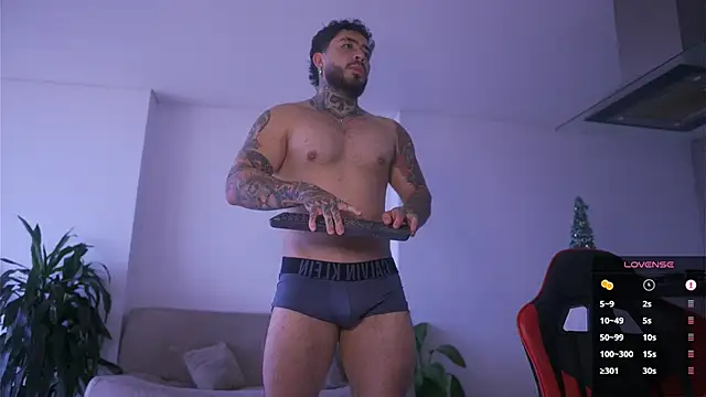 LeoSalvatore  online show from February 22, 10:52 pm