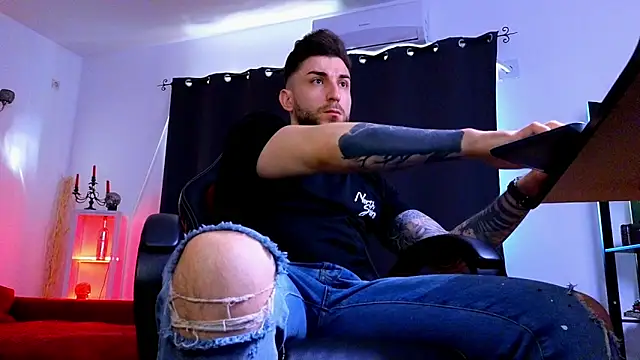 MightyAaron66 online show from April 8, 4:56 am