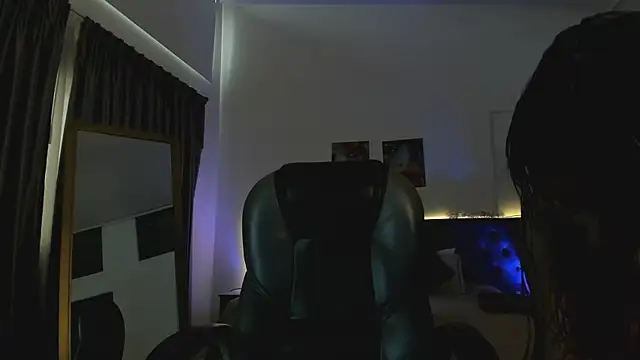 Tamy edwards online show from October 4, 8:07 pm