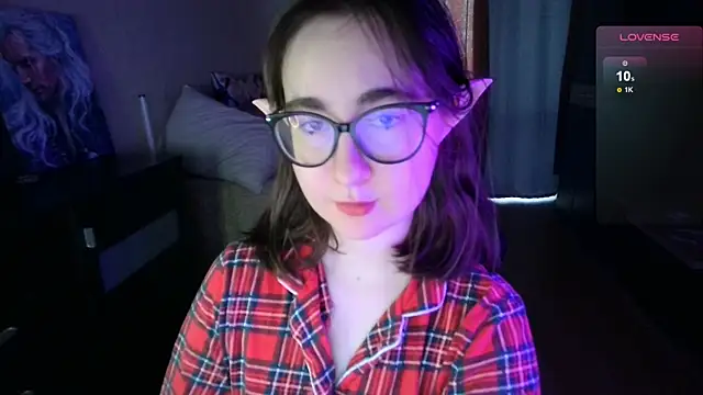 Snapshot of el_sweety chatting on December 5, 9:17 am el sweety online show from December 5, 9:17 am