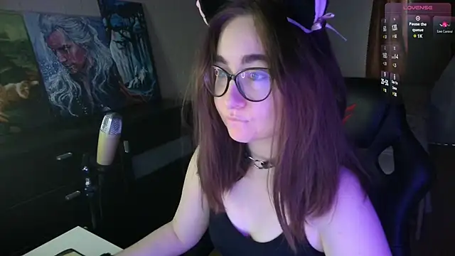 Snapshot of el_sweety chatting on March 2, 12:54 pm el sweety online show from March 2, 12:54 pm