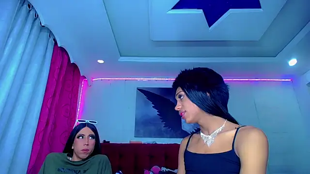 NahomiCamper online show from October 18, 1:23 pm