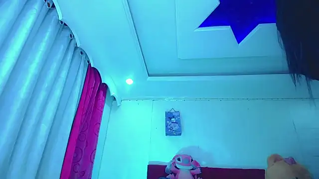 NahomiCamper online show from February 16, 9:11 pm