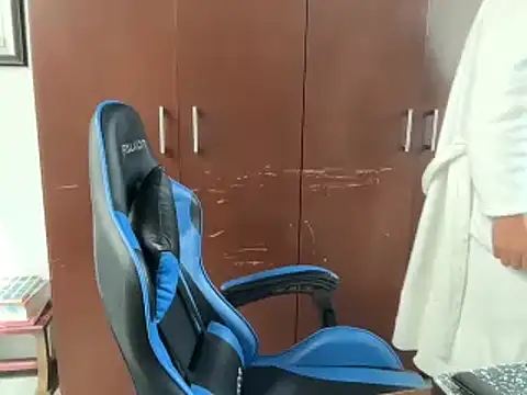 alanan881 online show from March 1, 5:16 pm