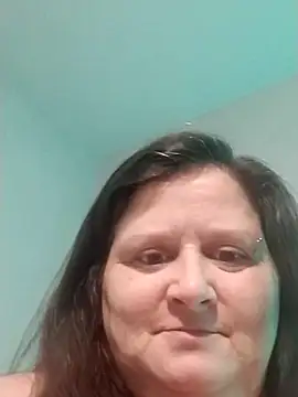 Snapshot of staceysmomfow chatting on January 12, 1:42 am staceysmomfow online show from January 12, 1:42 am