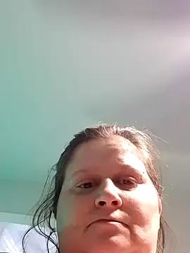 Snapshot of staceysmomfow chatting on January 20, 1:39 am staceysmomfow online show from January 20, 1:39 am