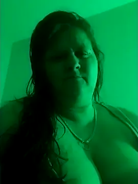 Snapshot of staceysmomfow chatting on February 5, 1:26 am staceysmomfow online show from February 5, 1:26 am