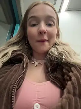 Baby Tiny online show from December 31, 4:35 pm