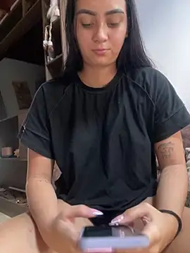 Snapshot of karla_nill chatting on December 10, 5:22 pm karla nill online show from December 10, 5:22 pm