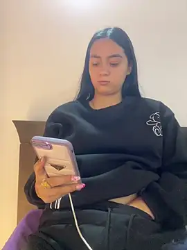 Snapshot of karla_nill chatting on February 6, 7:07 pm karla nill online show from February 6, 7:07 pm