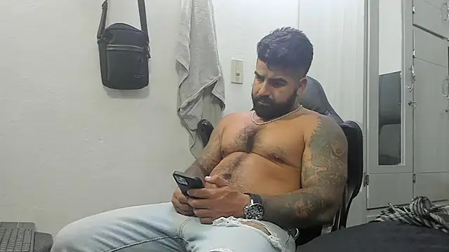 Lyon vach online show from February 4, 6:49 pm