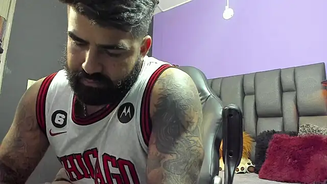 Lyon vach online show from February 5, 9:41 pm