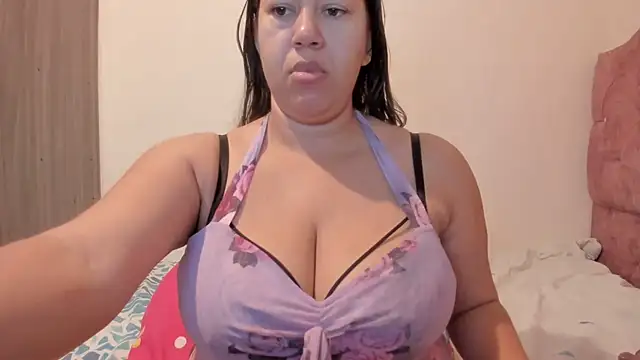 Snapshot of Catherine_tabarezx chatting on June 3, 12:30 pm Catherine tabarezx online show from June 3, 12:30 pm