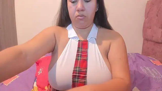 Snapshot of Catherine_tabarezx chatting on June 4, 3:29 pm Catherine tabarezx online show from June 4, 3:29 pm