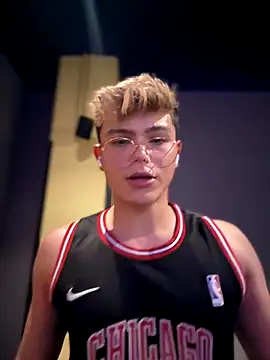 PRINCE STEV online show from September 10, 9:04 pm