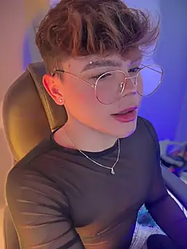 PRINCE STEV online show from February 8, 6:00 pm