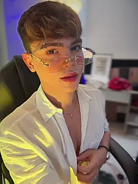 PRINCE STEV online show from March 12, 4:57 pm