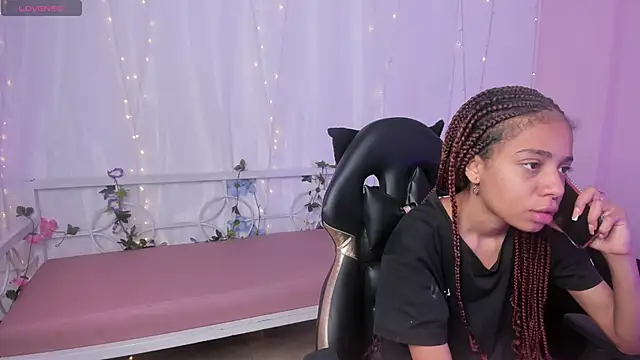 Abigail Wilson  online show from January 18, 8:09 pm