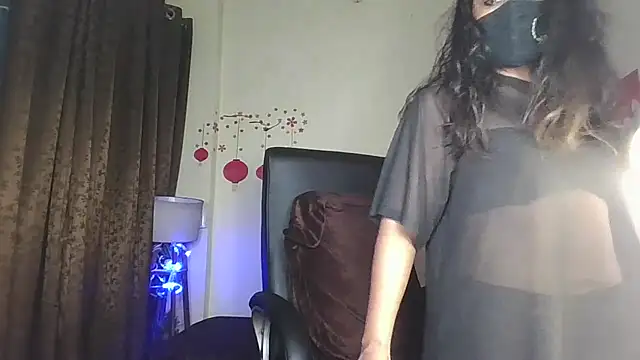 Black-Pearll online show from March 26, 5:02 am