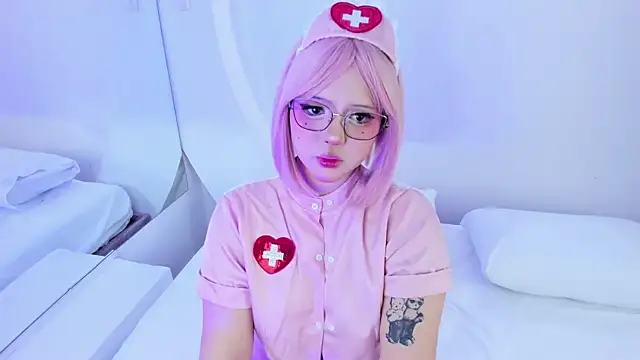 NanaOsaky online show from March 10, 12:48 pm