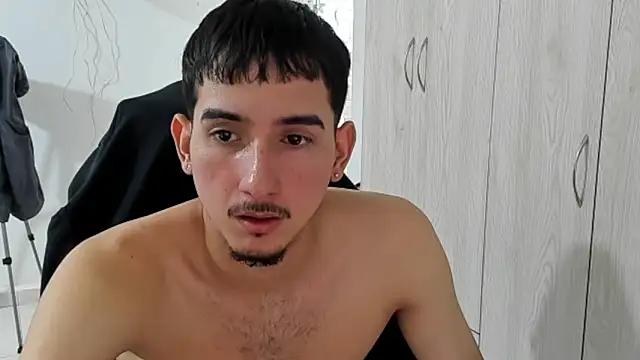 Snapshot of thomas_daniel1 chatting on March 24, 10:48 pm thomas daniel1 online show from March 24, 10:48 pm