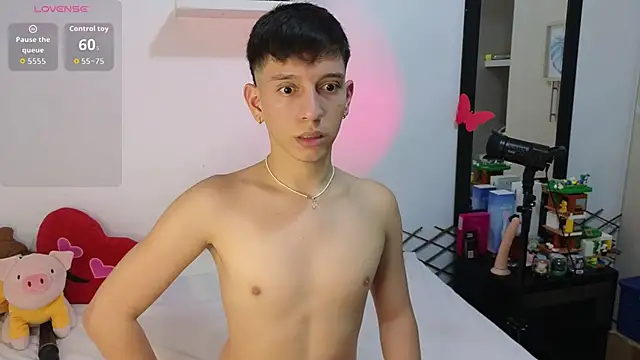 milky  boy  online show from March 12, 9:54 pm