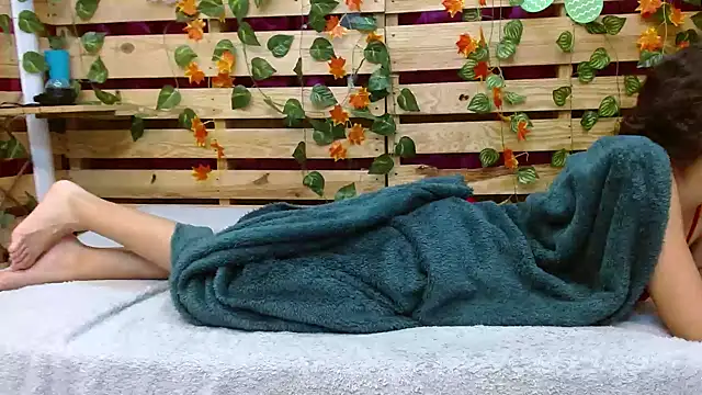 Snapshot of daniela_rivasth chatting on February 1, 9:43 am daniela rivasth online show from February 1, 9:43 am