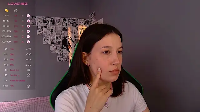 Snapshot of Cutie_Vicky chatting on August 2, 11:58 pm Cutie Vicky online show from August 2, 11:58 pm