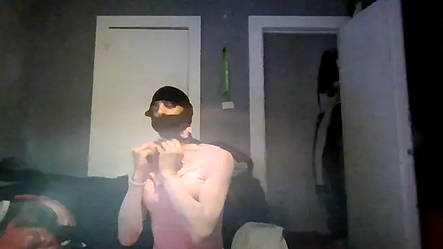 relaxedside13 online show from April 24, 11:51 pm