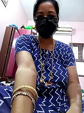 Snapshot of Tamil_sreelekha chatting on December 14, 3:51 am Tamil sreelekha online show from December 14, 3:51 am
