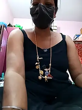 Snapshot of Tamil_sreelekha chatting on January 10, 7:04 am Tamil sreelekha online show from January 10, 7:04 am