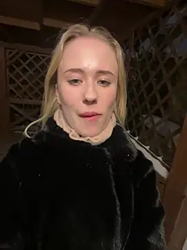 SashaBrooks online show from February 17, 9:30 pm