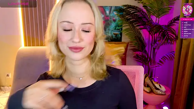 SashaBrooks online show from February 6, 2:09 pm