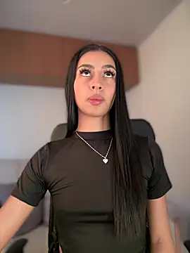 maddy bronw  online show from March 13, 9:26 pm