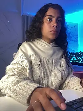 NINA 18 YEARS online show from November 24, 9:14 pm