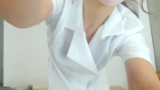 Snapshot of ai_chan chatting on February 18, 11:44 am ai chan online show from February 18, 11:44 am